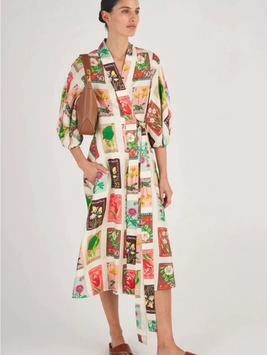 Anthropologie Dresses & Skirts - Stunning unique unicorn rare Oroton floral print wrap dress